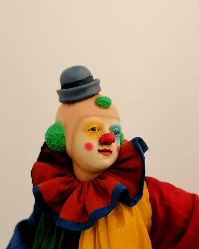 0353 Clown con palloncino (particolare) - h 30 cm